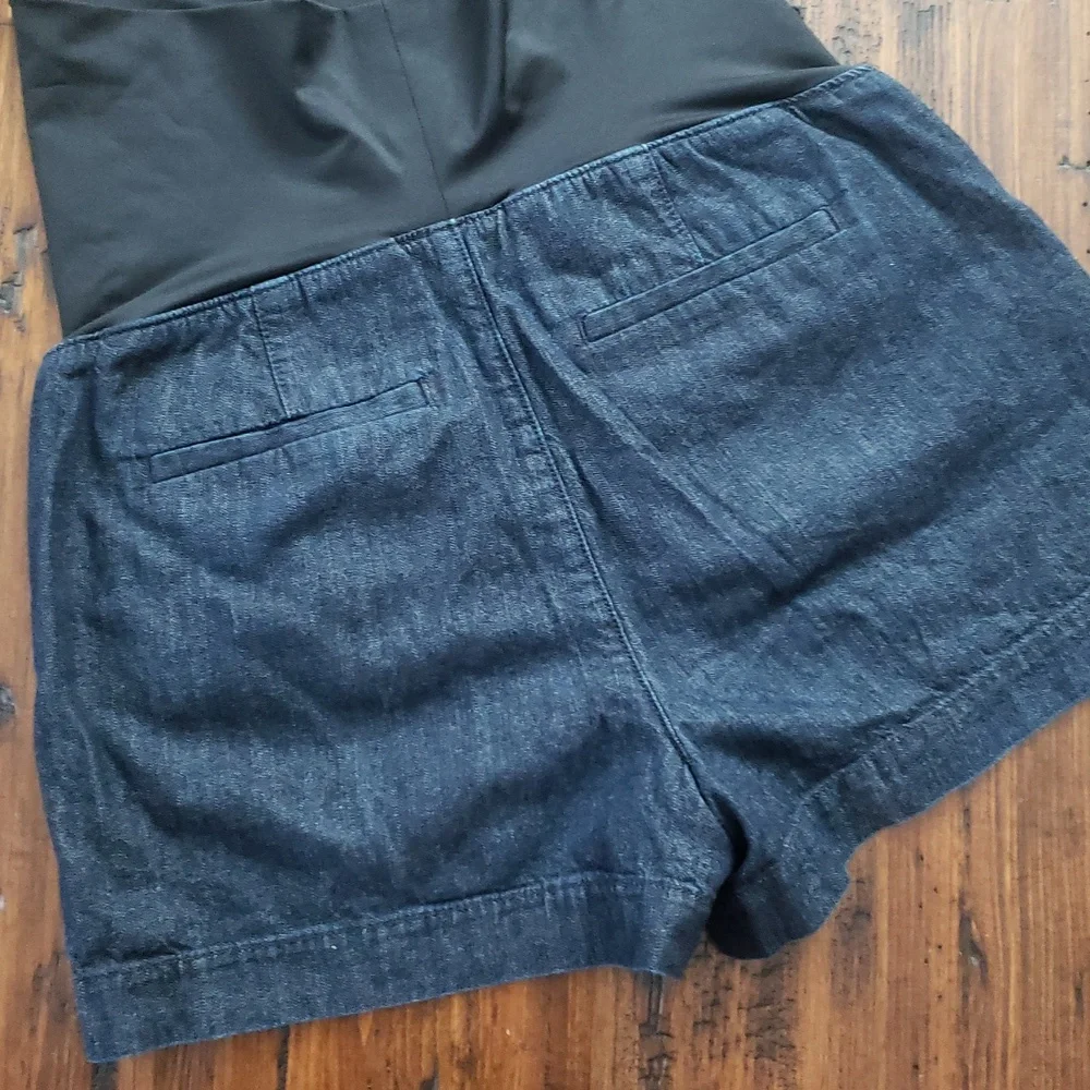 Women's Dark Denim Maternity Shorts Size 4M - Picture 2 of 8